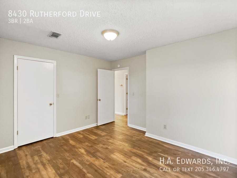8430 Rutherford Dr - Photo 5 of 16