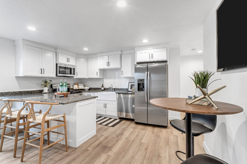 1296 Southeast #BS - Photo 3 of 12