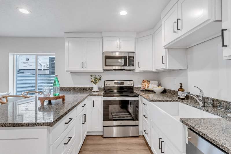 1296 Southeast #BS - Photo 5 of 12
