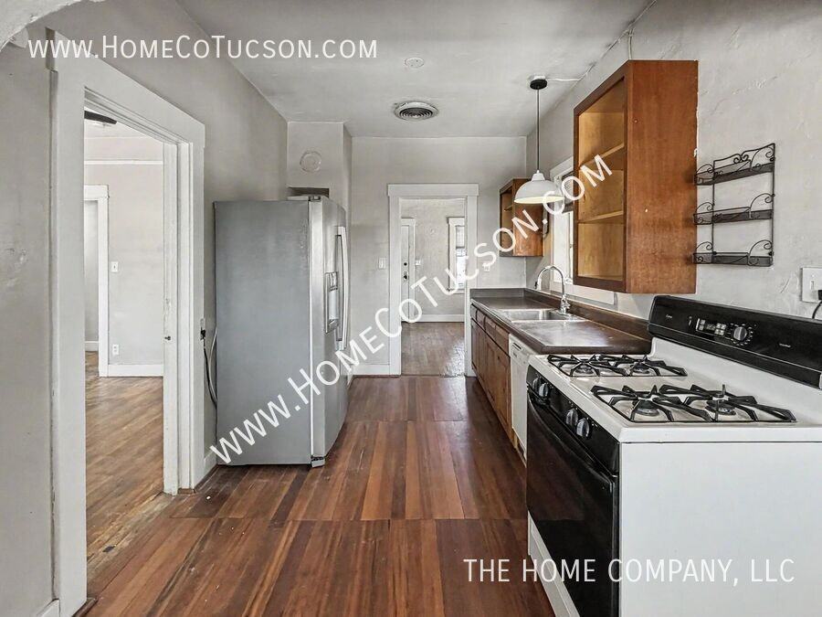 544 E Speedway Blvd - Photo 7 of 24