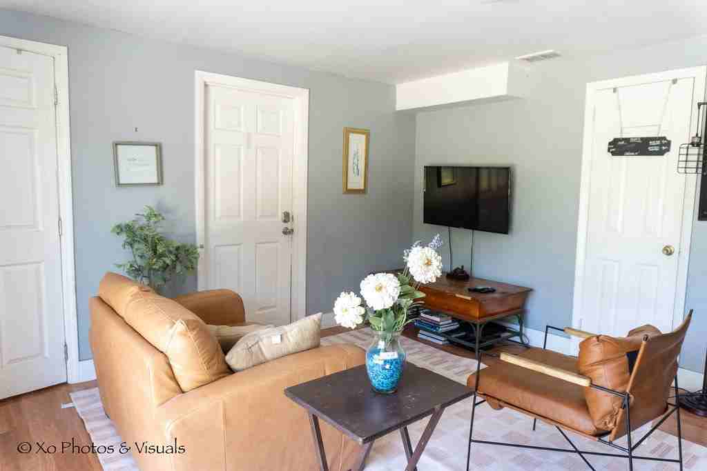 395 Nw 23rd St - Photo 3 of 12