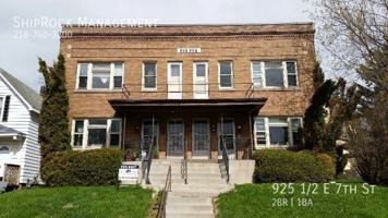 featured image of 925 1/2 E 7th St