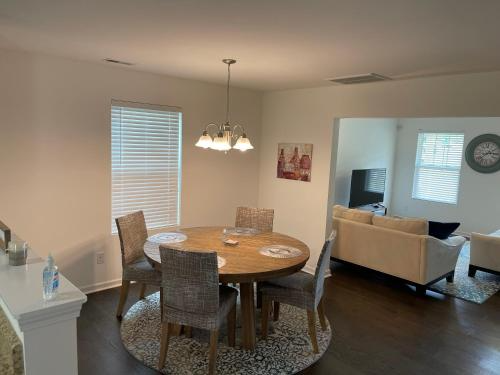 1033 Rook Rd - Photo 6 of 13