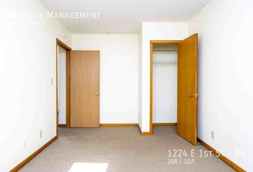 1224 E 1st St #A - Photo 4 of 7