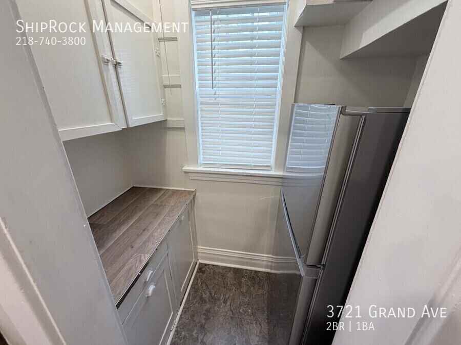3721 Grand Ave - Photo 4 of 16
