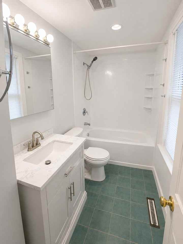 32 Massachusetts Ave #1 - Photo 3 of 4