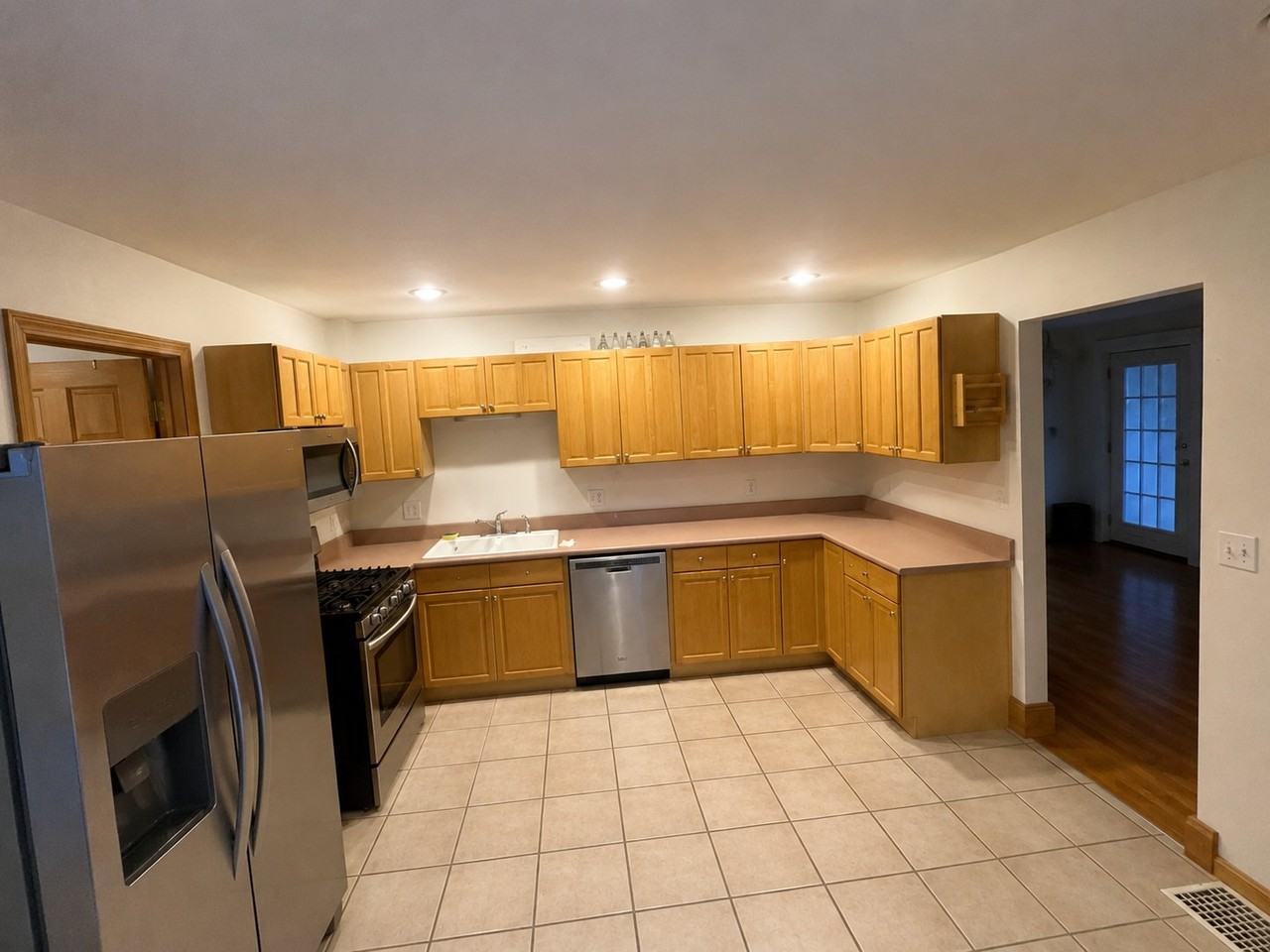 32 Massachusetts Ave #1 - Photo 4 of 4
