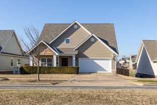 1501 Ne Dysart Woods Ln - Photo 1 of 1
