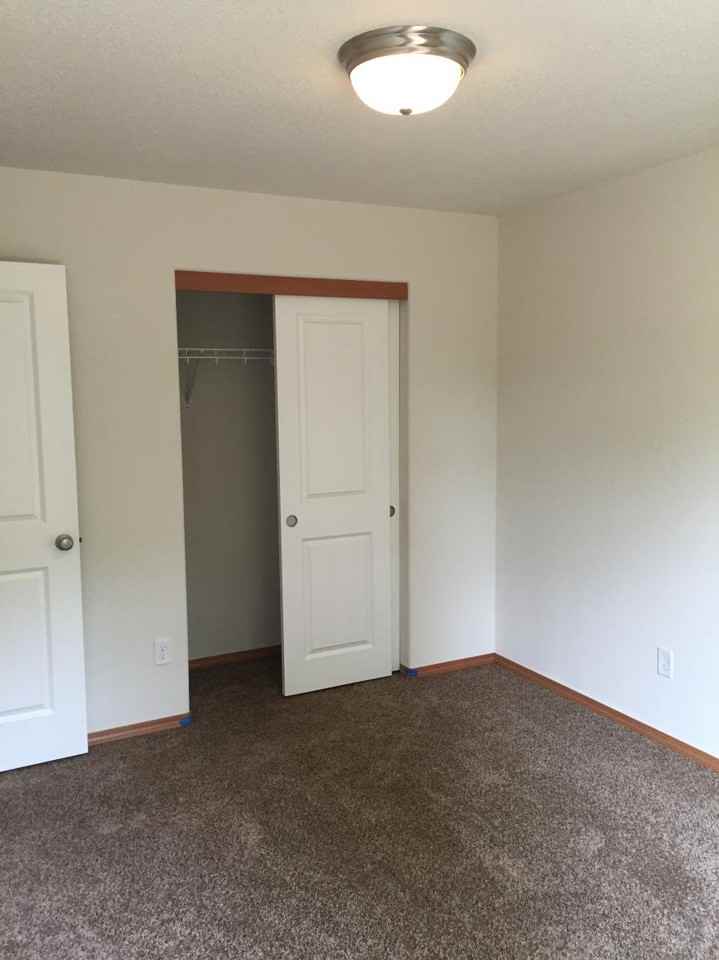 1441 Se Honeysuckle Loop #C - Photo 2 of 7