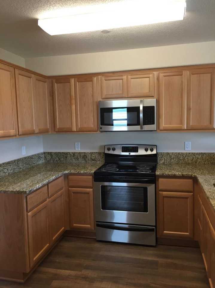 1441 Se Honeysuckle Loop #C - Photo 5 of 7
