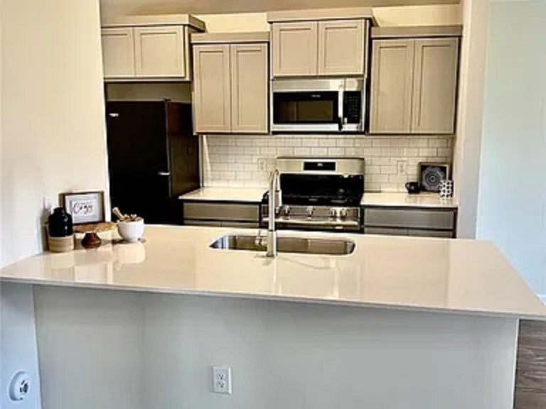 9120 Quapaw Creek Trl - Photo 2 of 15