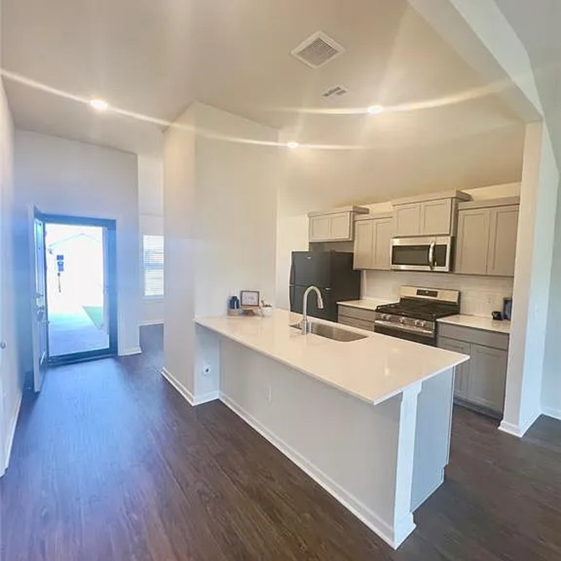 9120 Quapaw Creek Trl - Photo 4 of 15