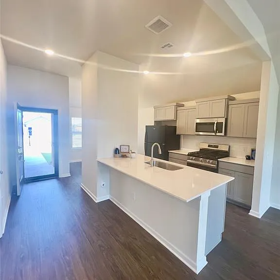 9120 Quapaw Creek Trl - Photo 5 of 15