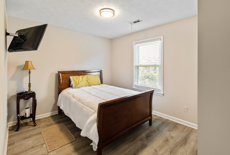 261 Whistle Way - Photo 5 of 20