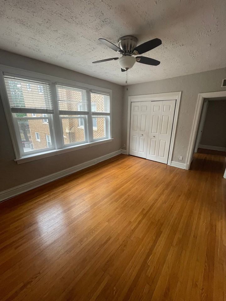 7553 Byron Pl #3W - Photo 3 of 12