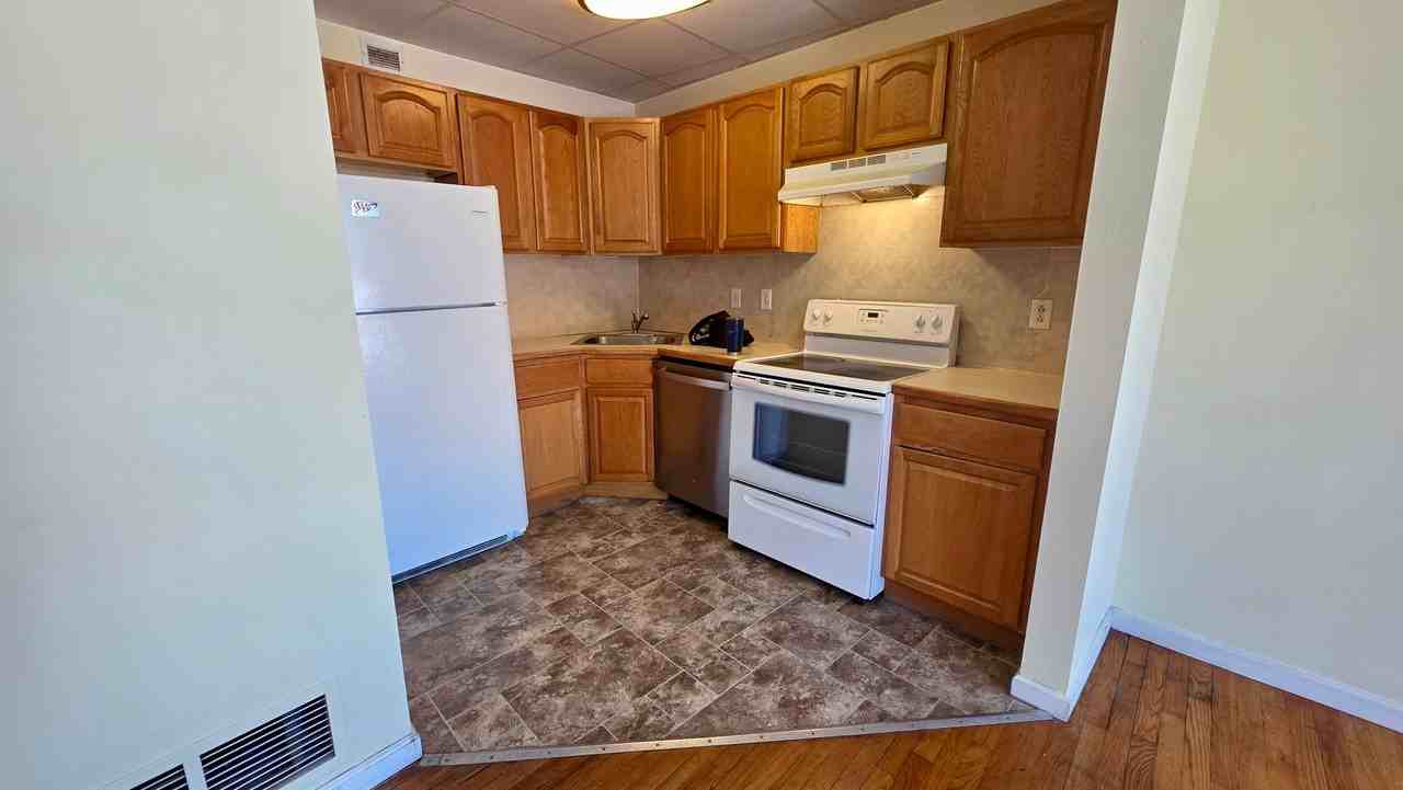 16 Franklin St #102C3-1500 - Photo 2 of 5