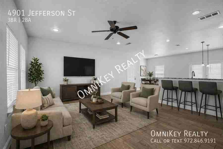4901 Jefferson St - Photo 3 of 38