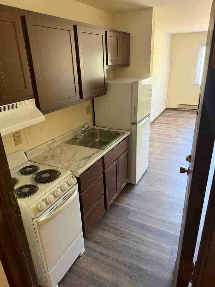 437 W Main St #204 - Photo 5 of 8