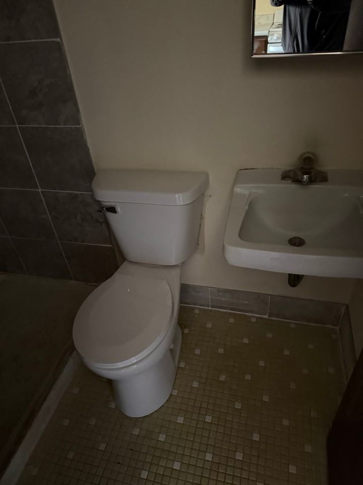 437 W Main St #204 - Photo 7 of 8