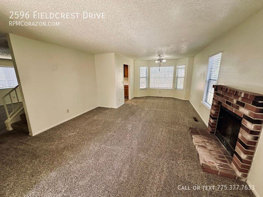 2596 Fieldcrest Dr - Photo 3 of 23