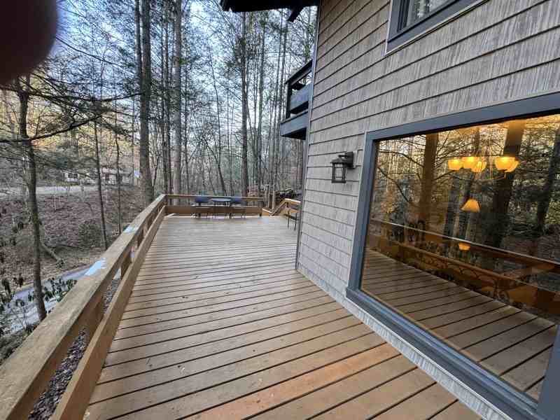 247 Bruce Rd - Photo 2 of 19