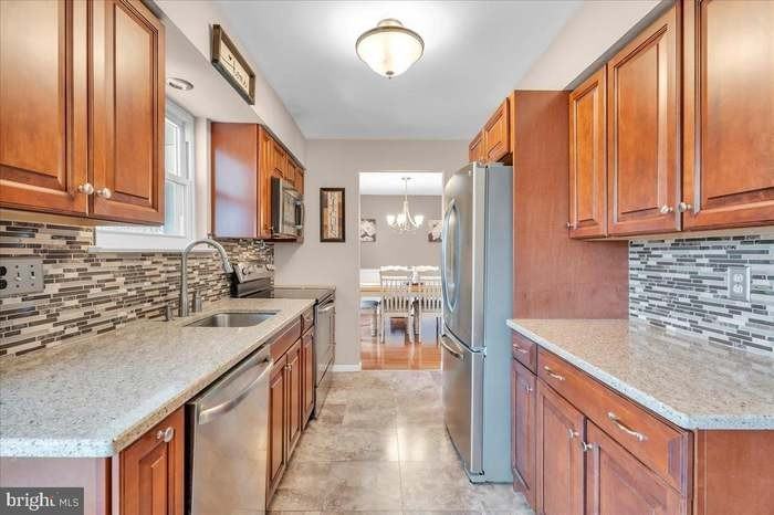 20 Longhurst Road - Photo 4 of 20