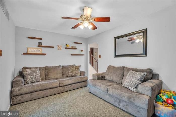 20 Longhurst Road - Photo 5 of 20