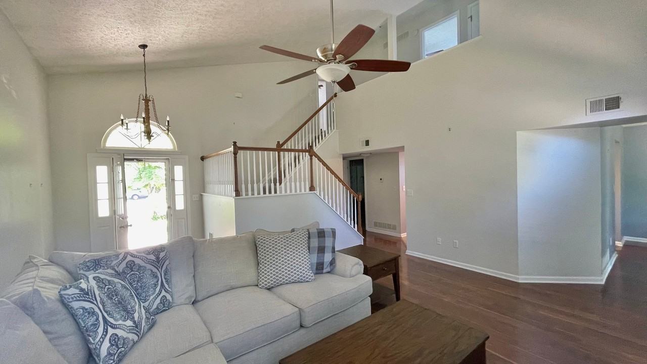645 Declaration Ct - Photo 4 of 20