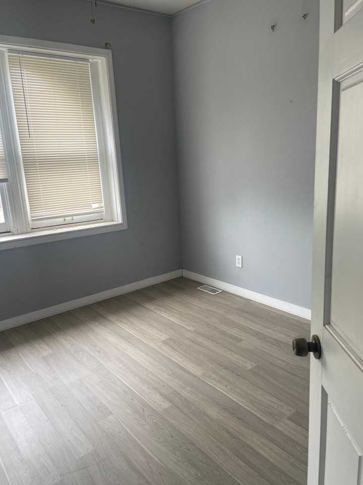 1 Verona Ave - Photo 3 of 5