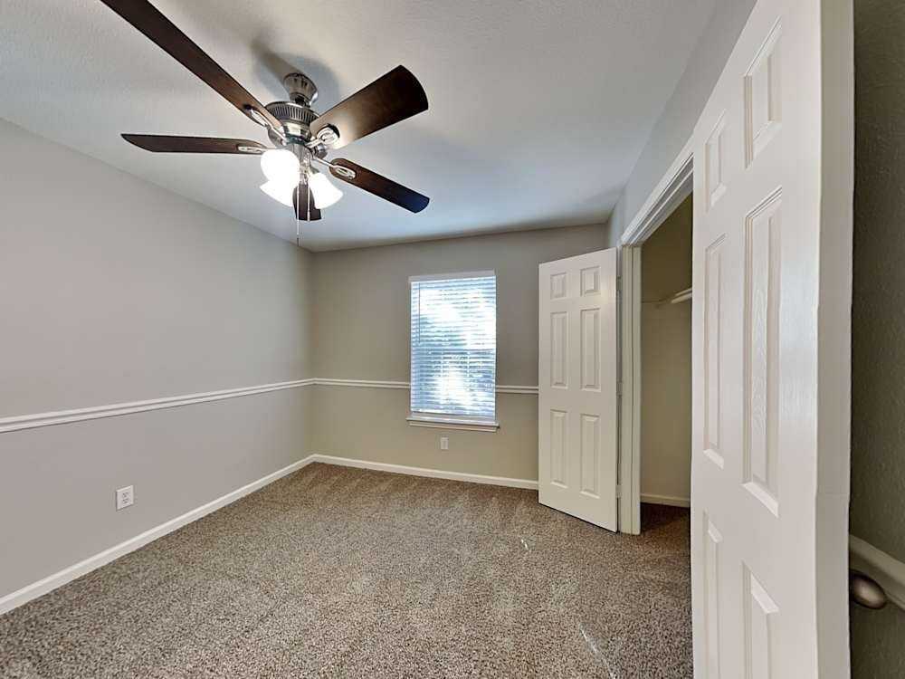 670 Sylvan St Sw - Photo 4 of 7