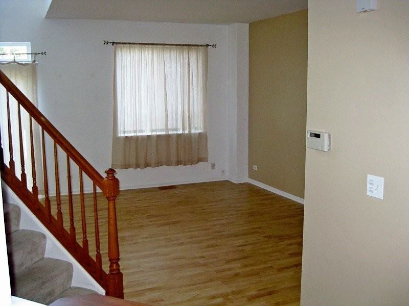 1387 Redbridge Ct - Photo 2 of 7