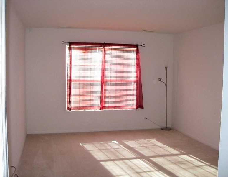 1387 Redbridge Ct - Photo 6 of 7