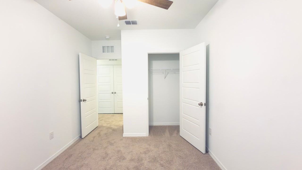 2947 Canary Ave - Photo 4 of 23
