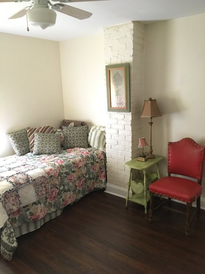 57 Cypress St - Photo 4 of 10