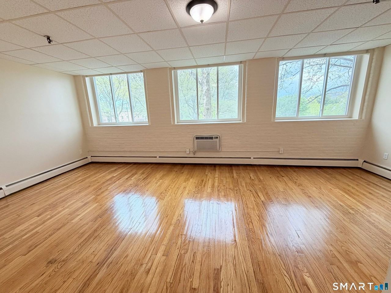 71 Catlin St #5 - Photo 2 of 15