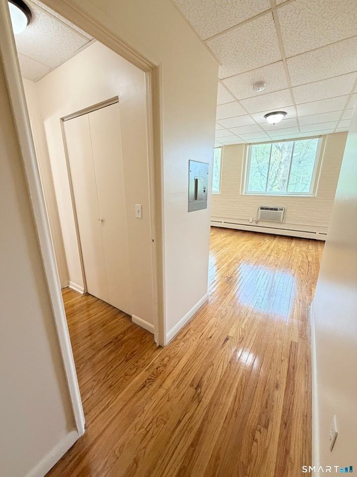 71 Catlin St #5 - Photo 4 of 15