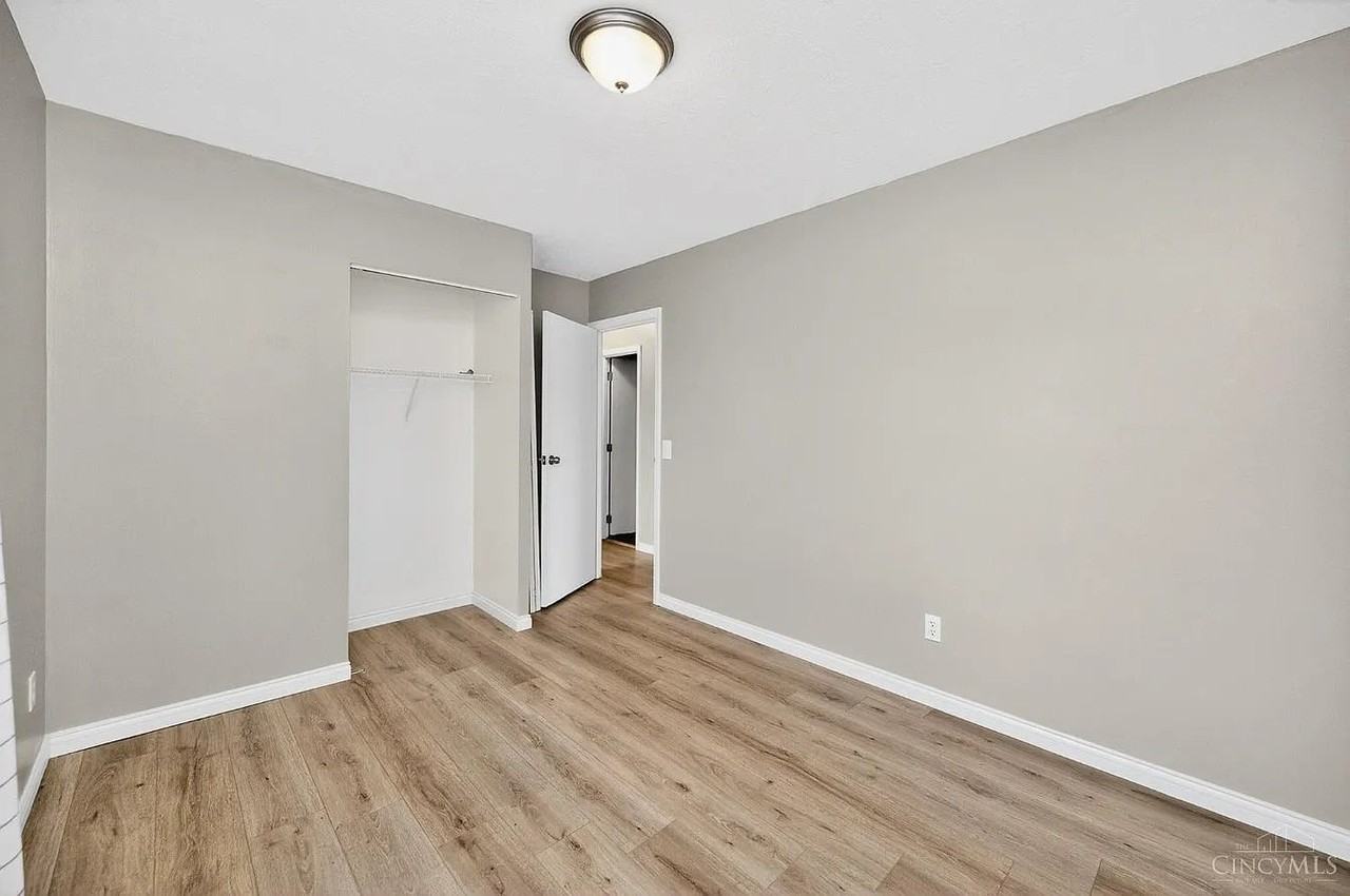 11839 Hamlet Rd - Photo 5 of 10
