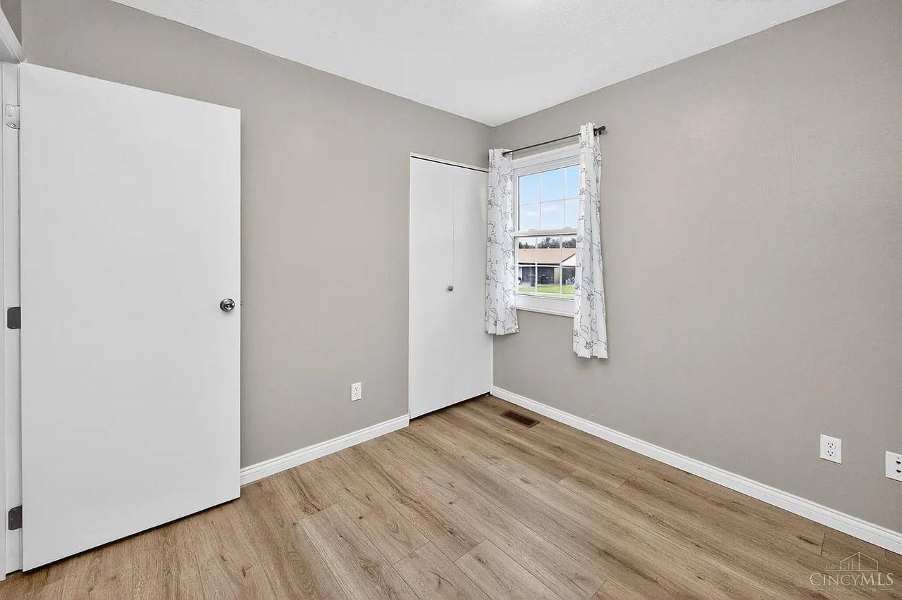 11839 Hamlet Rd - Photo 6 of 10