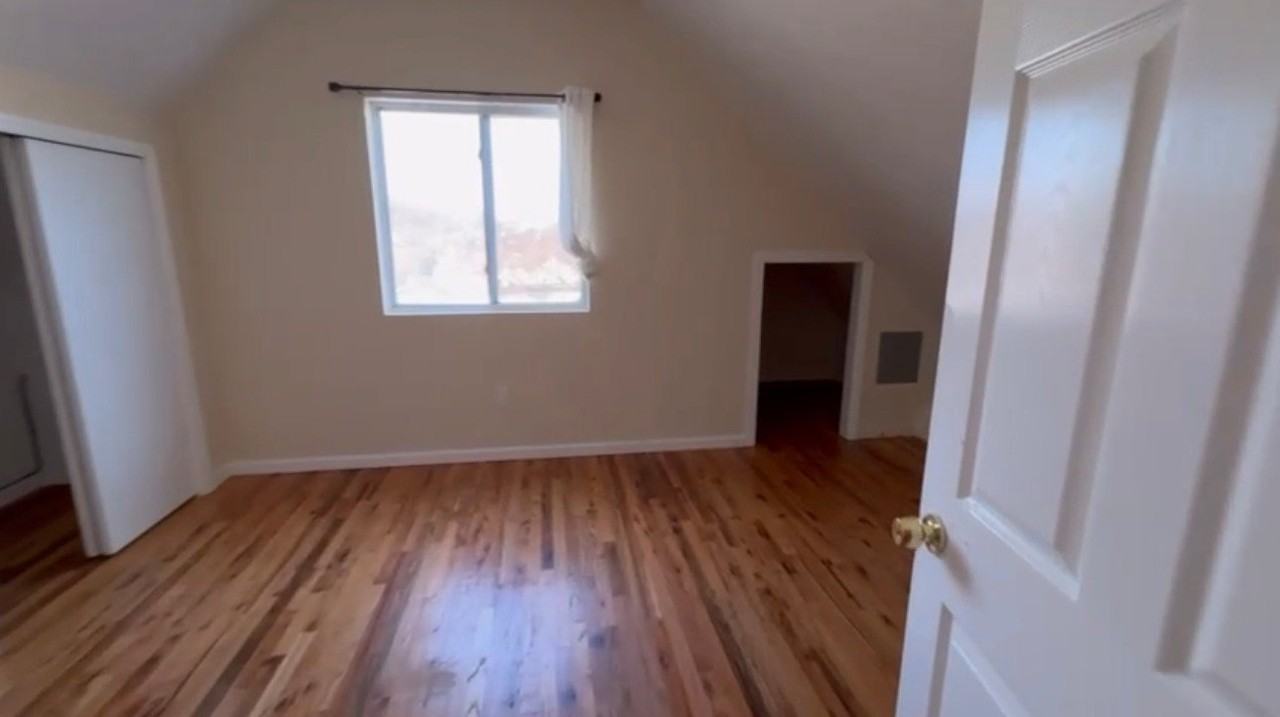 226 Benziger Ave #3 - Photo 5 of 12