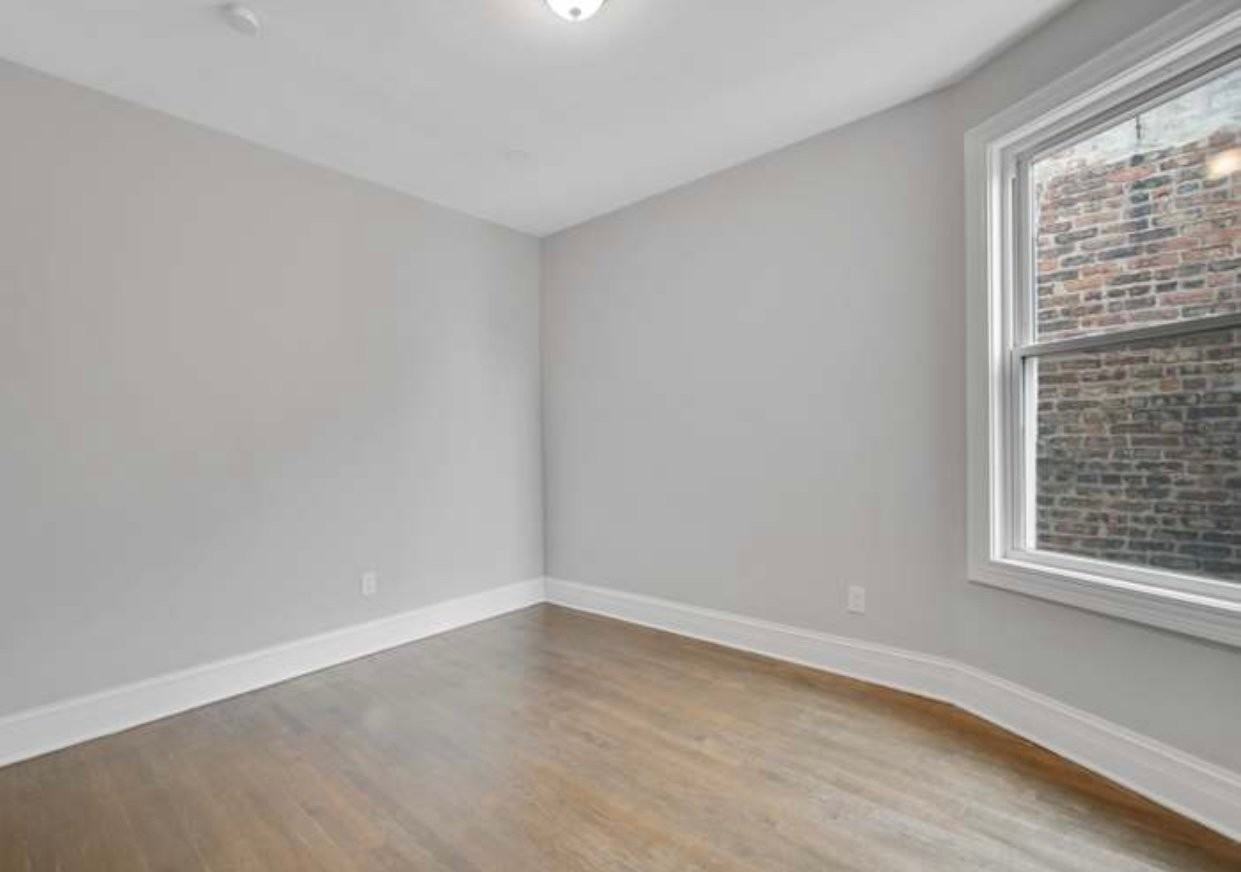 6234 S Rhodes Ave #2 - Photo 5 of 16