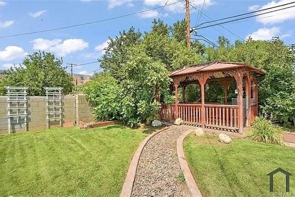 3645 Camellia Dr - Photo 4 of 6