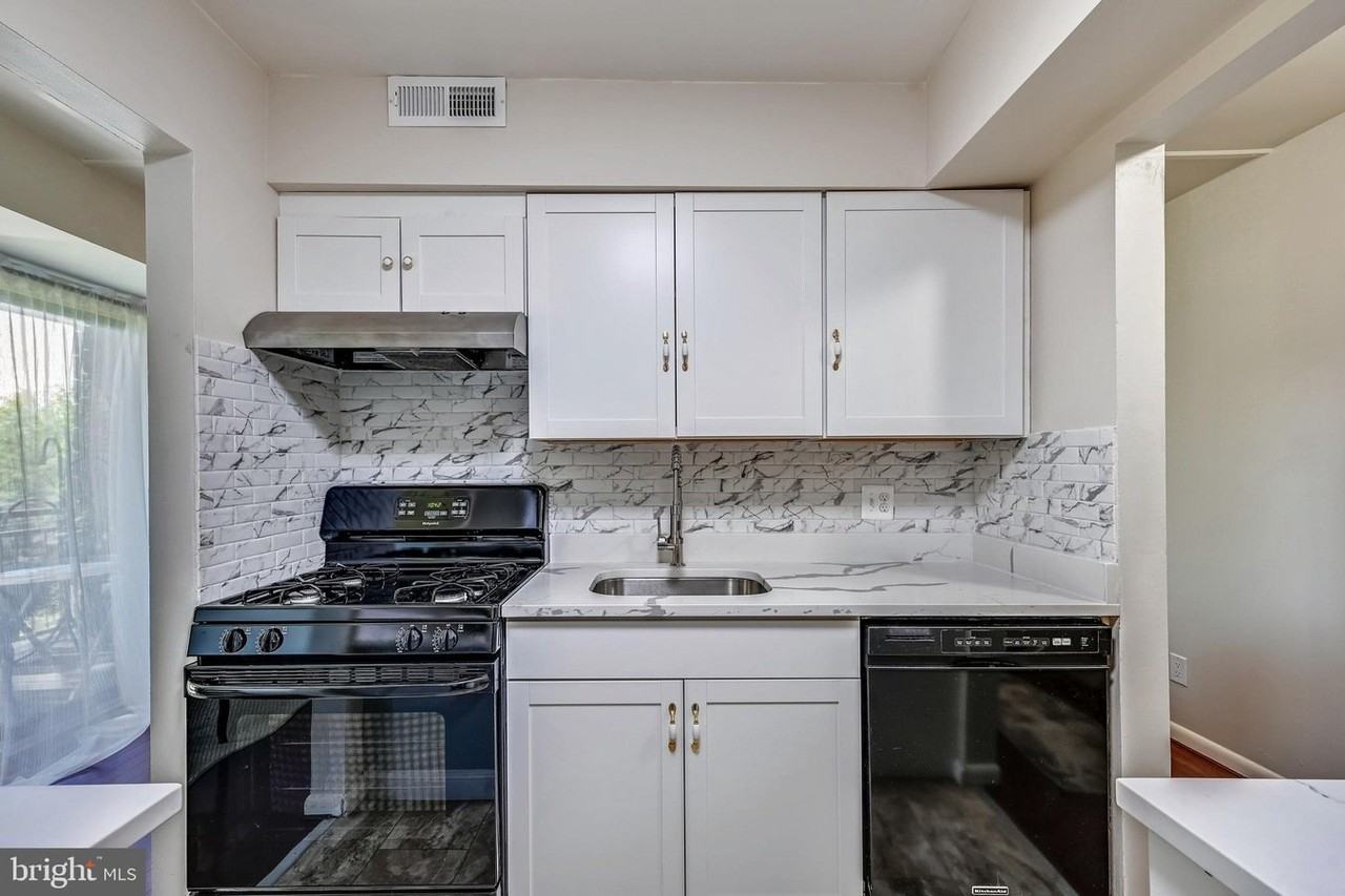 6089 Majors Ln #7 - Photo 3 of 14