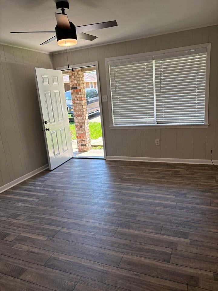 416 Highland Dr - Photo 2 of 12