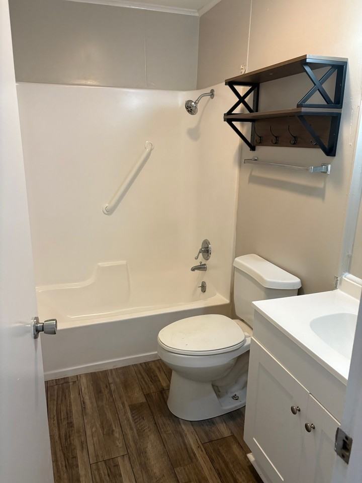 416 Highland Dr - Photo 6 of 12