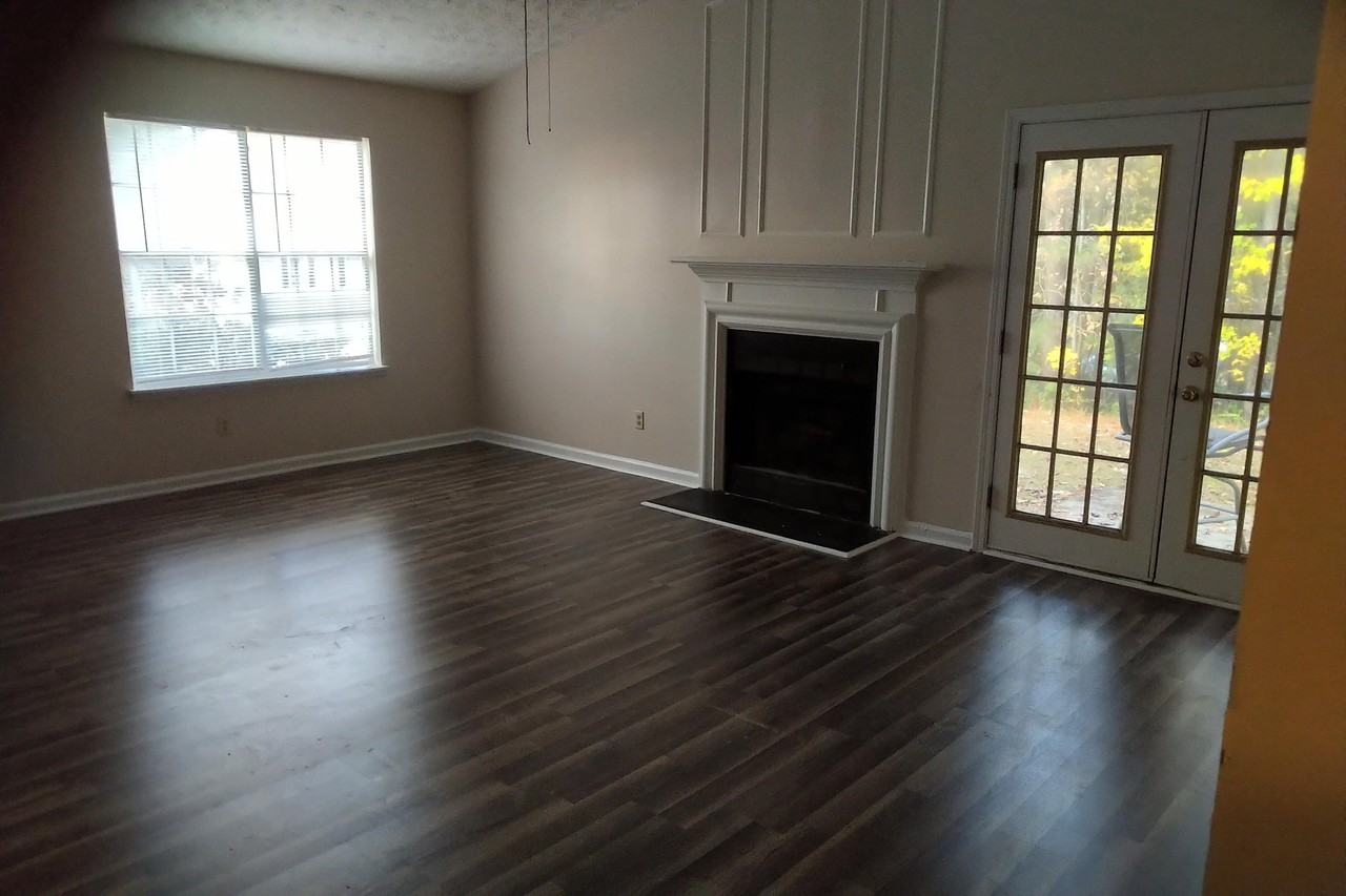 5754 Rock Rd - Photo 5 of 7