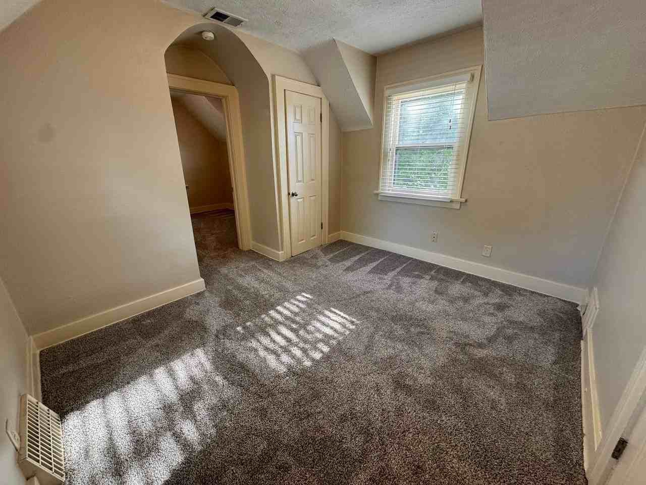 2735 Alpha St #2 - Photo 6 of 9