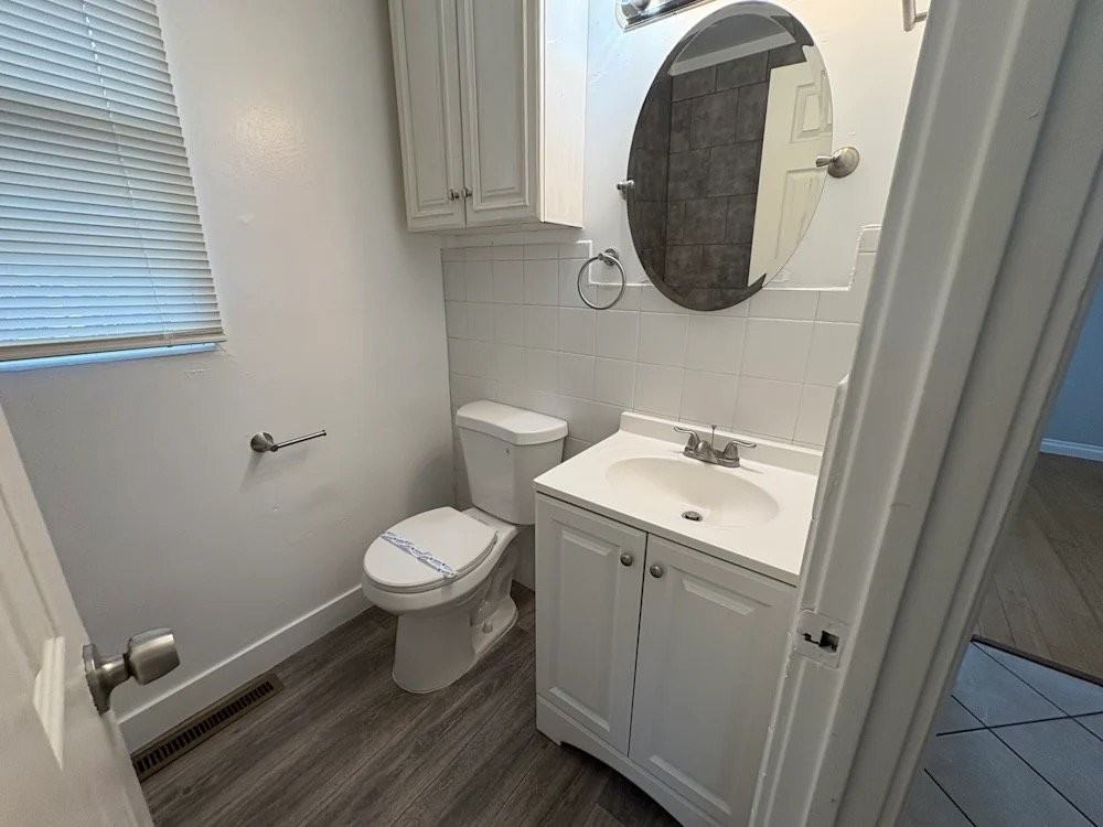 190 Ember St - Photo 2 of 13