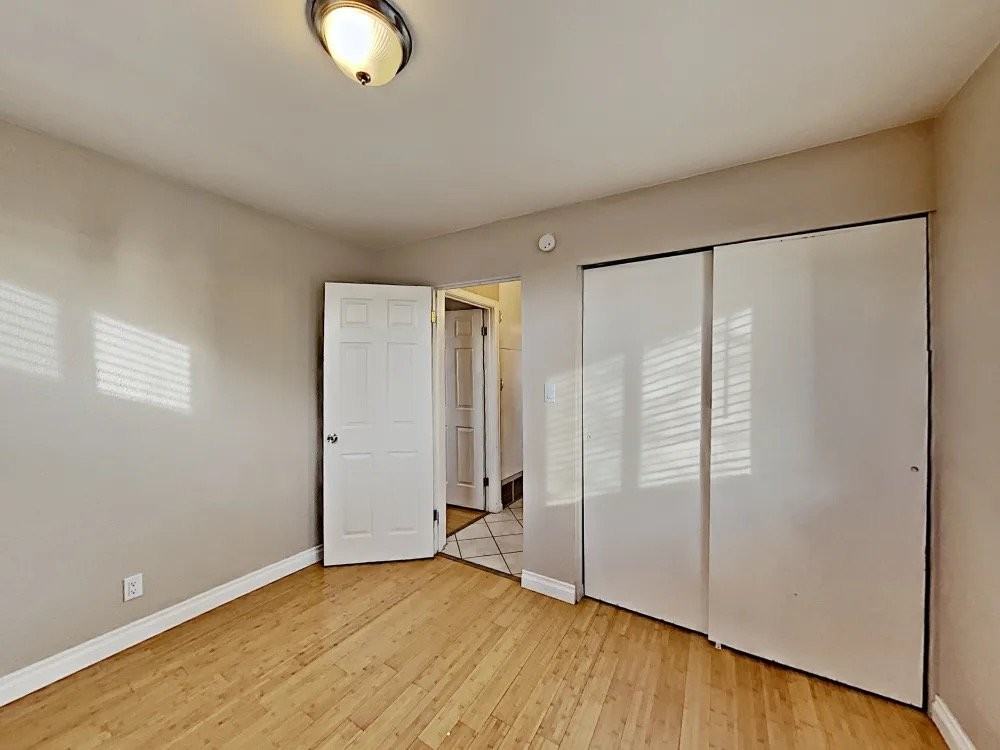 190 Ember St - Photo 5 of 13