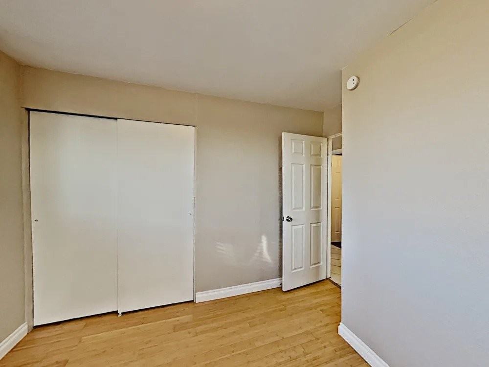 190 Ember St - Photo 6 of 13