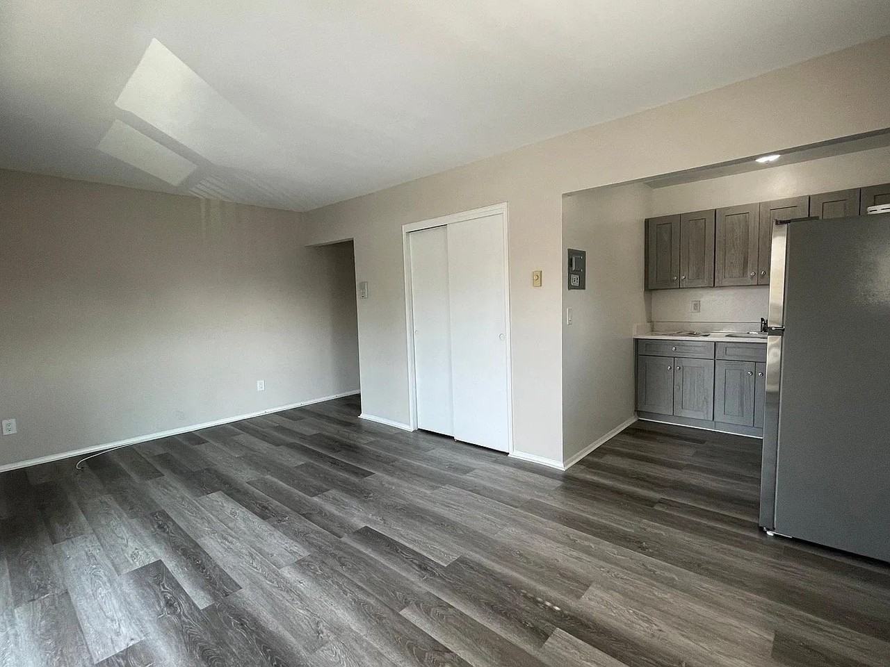 107 Hudson St #A7 - Photo 6 of 7